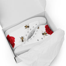 Load image into Gallery viewer, Bees & Petals Men’s high top canvas shoes
